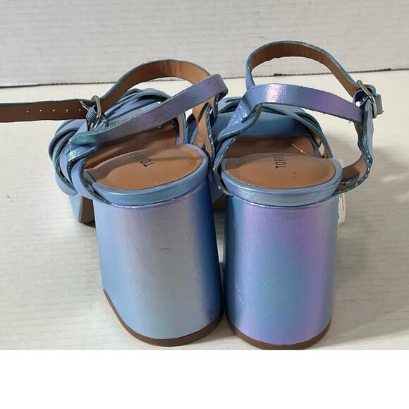 NWT Women's Torrid Blue/Purple Iridescent Strappy Chunky Heel Sandals Sz 8.5 - Picture 4 of 8